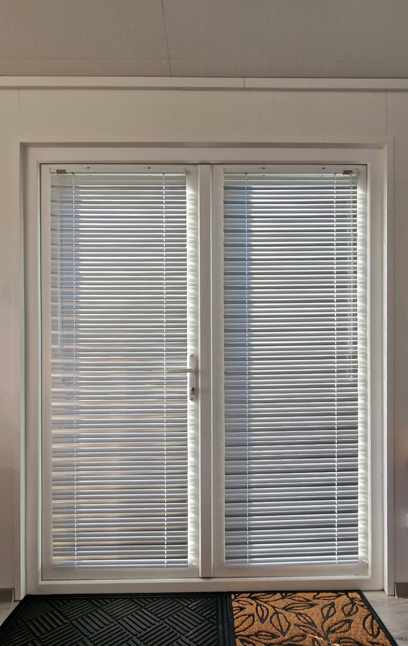 Jaluzele Aluminiu Bicolor